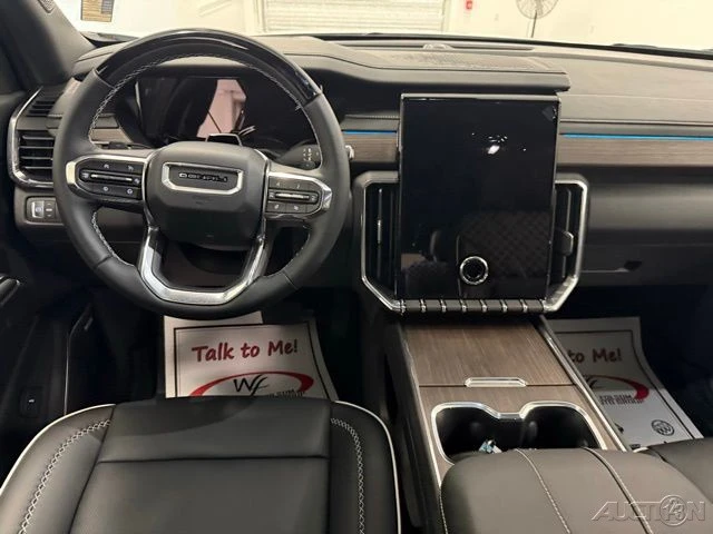 2026 GMC Acadia - Image 21 of 21