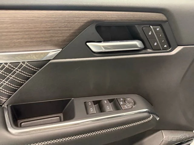 2026 GMC Acadia - Image 15 of 21