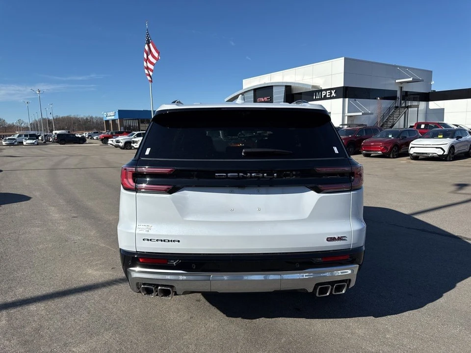 2026 GMC Acadia - Image 4 of 12