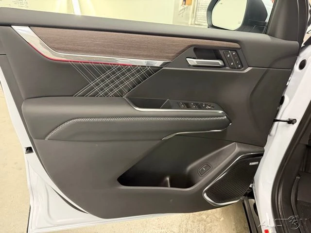 2026 GMC Acadia - Image 14 of 21