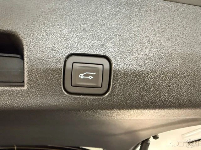 2026 GMC Acadia - Image 9 of 21