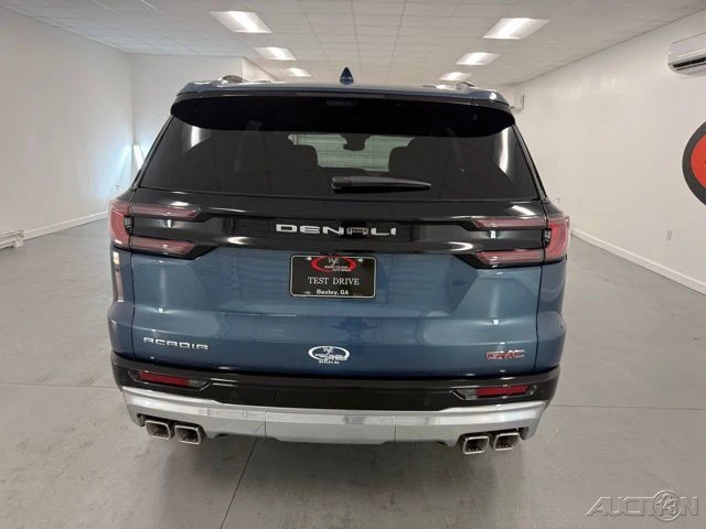 2026 GMC Acadia - Image 7 of 21