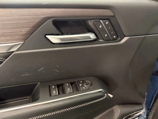 2026 GMC Acadia - Image 15 of 21