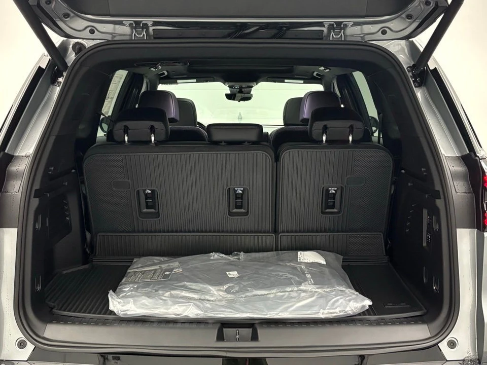 2026 GMC Acadia - Image 12 of 12