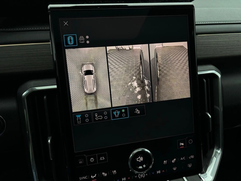 2026 GMC Acadia - Image 3 of 12