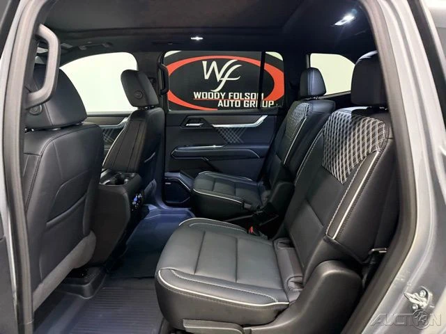 2026 GMC Acadia - Image 17 of 21