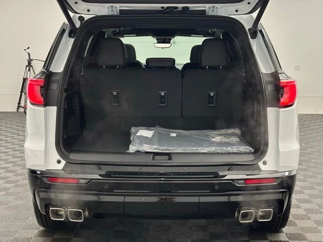 2026 GMC Acadia - Image 12 of 12