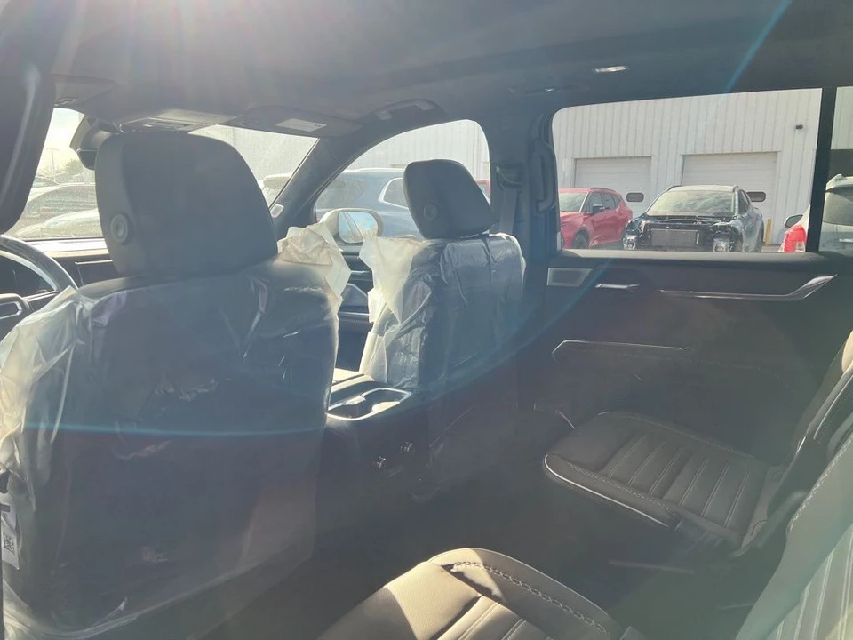2026 GMC Acadia - Image 7 of 11