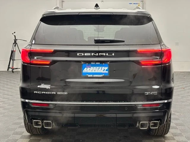 2026 GMC Acadia - Image 11 of 12