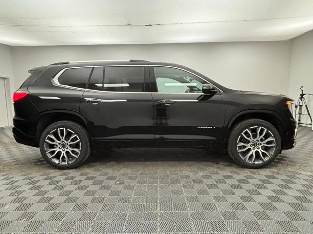 2026 GMC Acadia - Image 9 of 12
