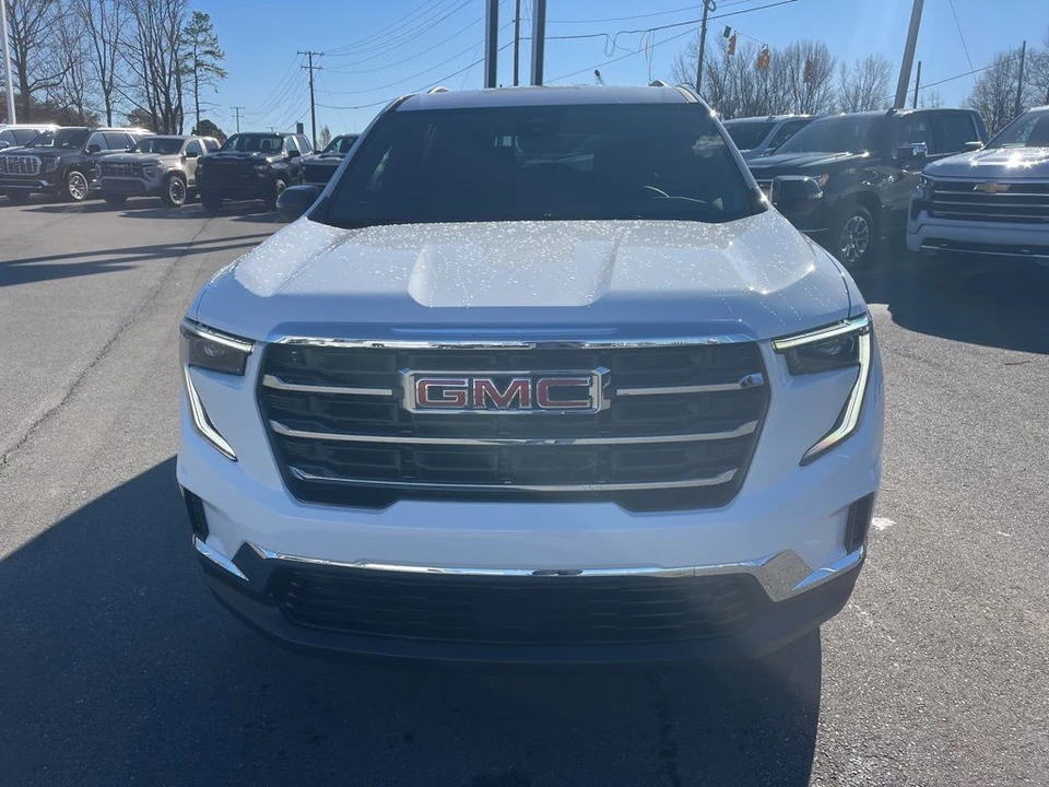 2026 GMC Acadia - Image 8 of 12