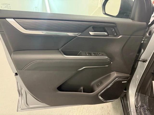 2026 GMC Acadia - Image 14 of 21
