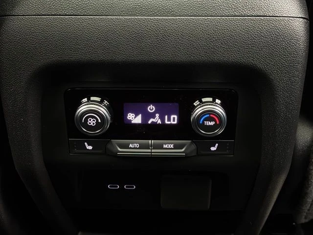 2026 GMC Acadia - Image 7 of 12
