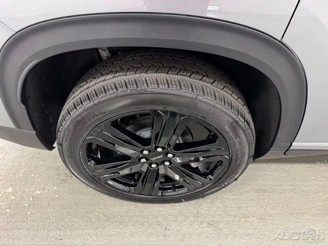 2026 GMC Acadia - Image 4 of 12