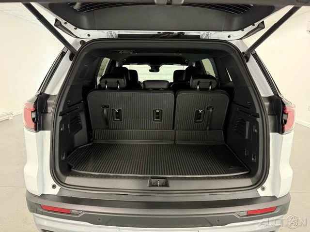 2026 GMC Acadia - Image 8 of 21