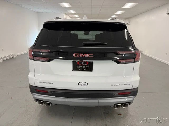 2026 GMC Acadia - Image 7 of 21