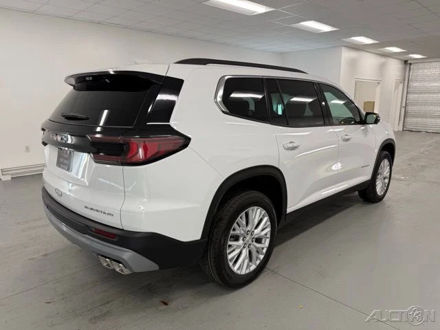 2026 GMC Acadia - Image 6 of 21
