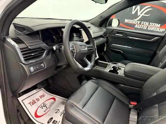 2026 GMC Acadia - Image 13 of 21