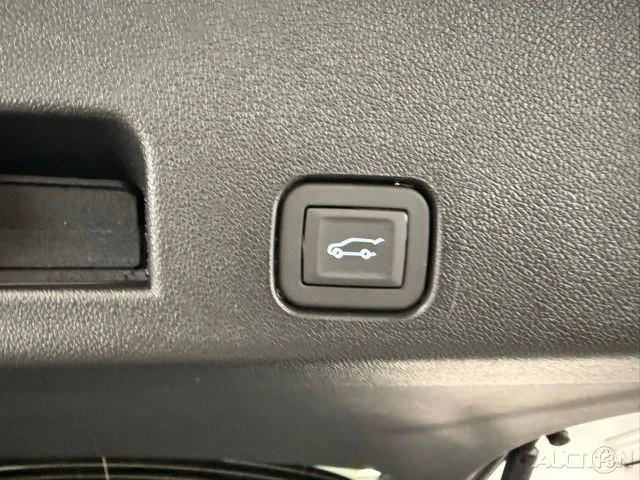 2026 GMC Acadia - Image 9 of 21