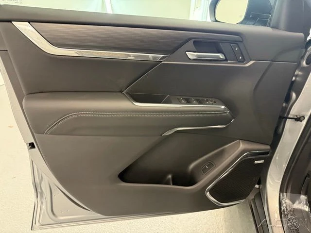 2026 GMC Acadia - Image 14 of 21