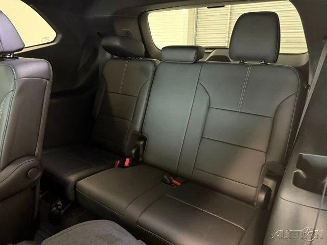 2026 GMC Acadia - Image 18 of 21