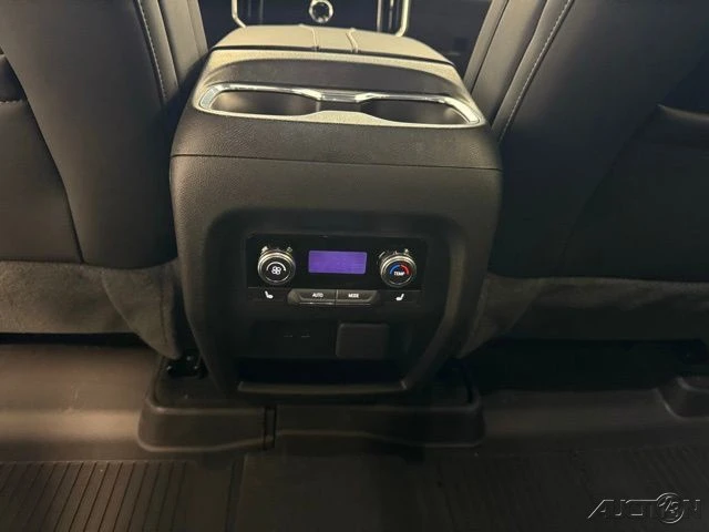 2026 GMC Acadia - Image 19 of 21