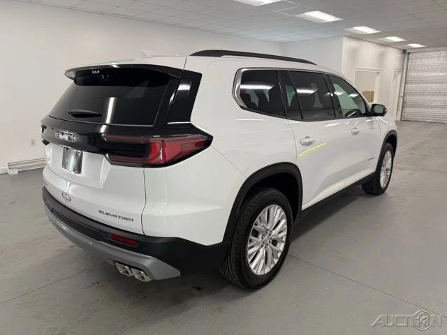 2026 GMC Acadia - Image 6 of 21