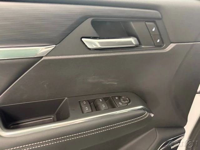 2026 GMC Acadia - Image 15 of 21