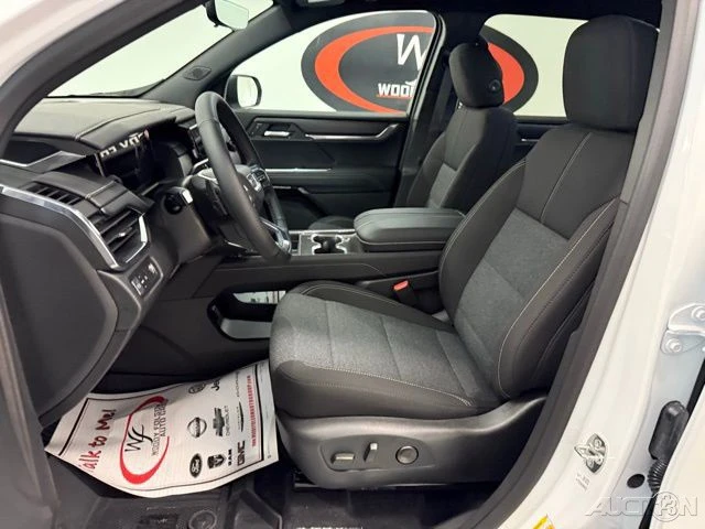 2026 GMC Acadia - Image 12 of 21