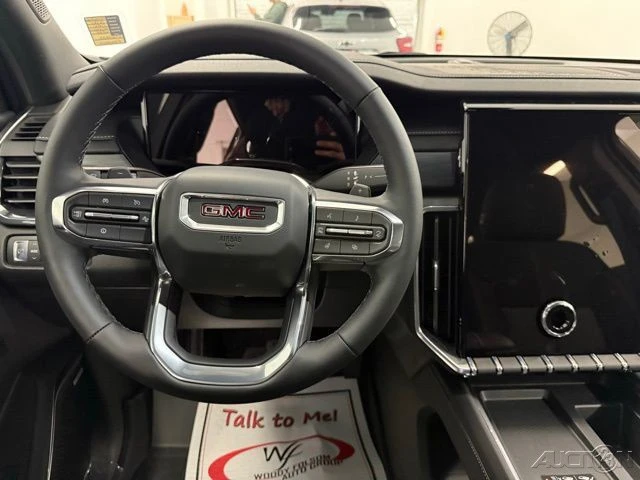 2026 GMC Acadia - Image 19 of 21