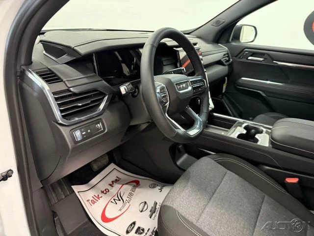 2026 GMC Acadia - Image 13 of 21