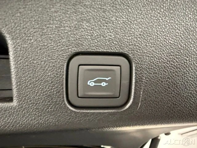 2026 GMC Acadia - Image 9 of 12