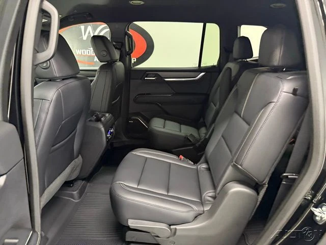 2026 GMC Acadia - Image 16 of 21