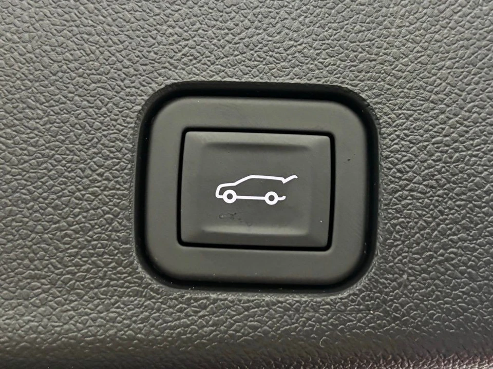 2026 GMC Acadia - Image 12 of 12