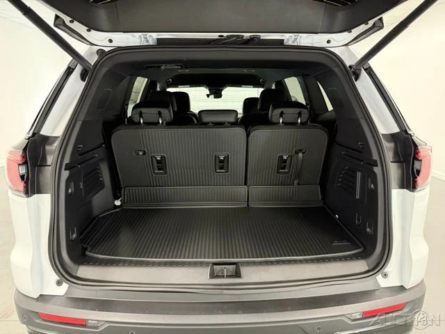 2026 GMC Acadia - Image 8 of 12