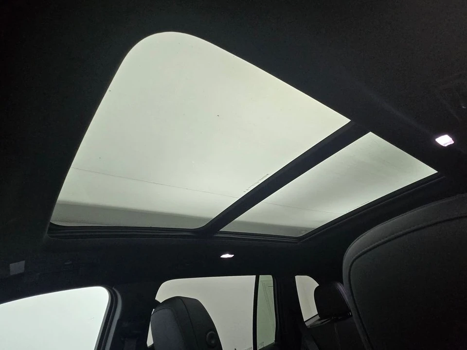 2026 GMC Acadia - Image 9 of 12