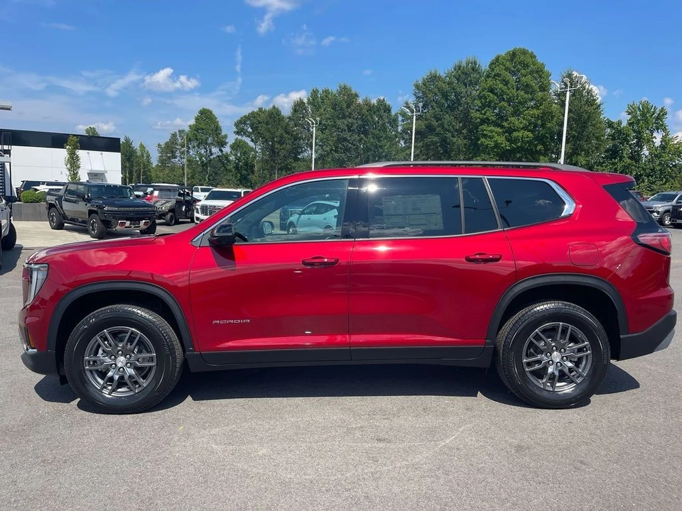 2026 GMC Acadia - Image 2 of 12