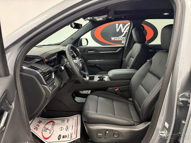 2026 GMC Acadia - Image 11 of 21