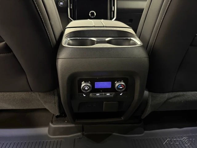 2026 GMC Acadia - Image 19 of 21