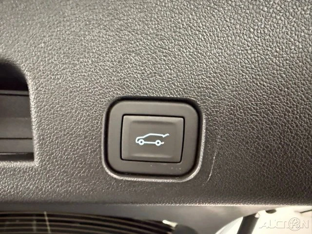 2026 GMC Acadia - Image 9 of 12