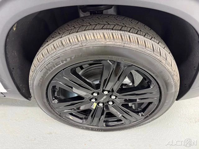 2026 GMC Acadia - Image 4 of 12