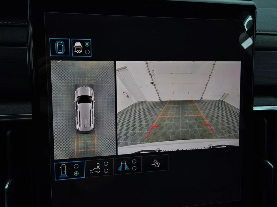 2026 GMC Acadia - Image 4 of 12