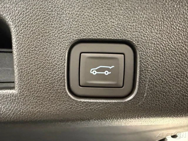 2026 GMC Acadia - Image 9 of 21