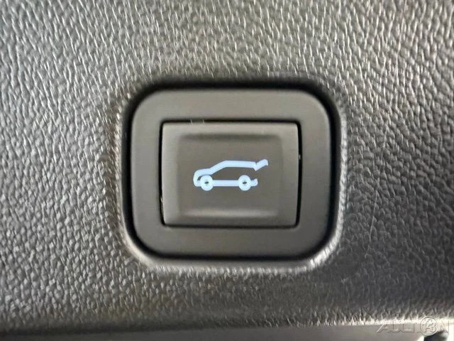2026 GMC Acadia - Image 9 of 21