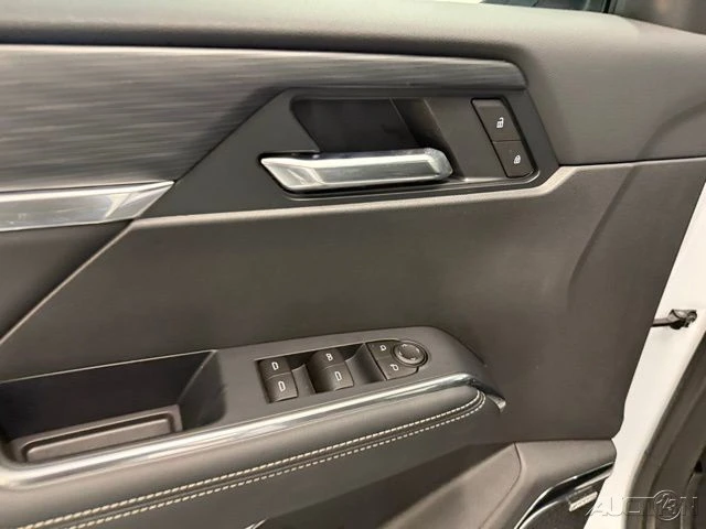 2026 GMC Acadia - Image 15 of 21