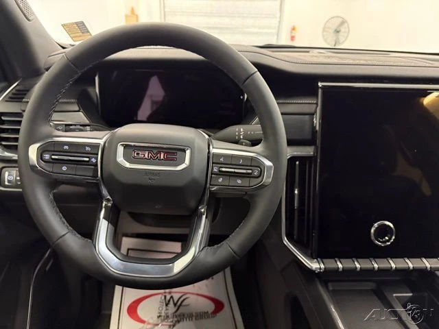 2026 GMC Acadia - Image 20 of 21