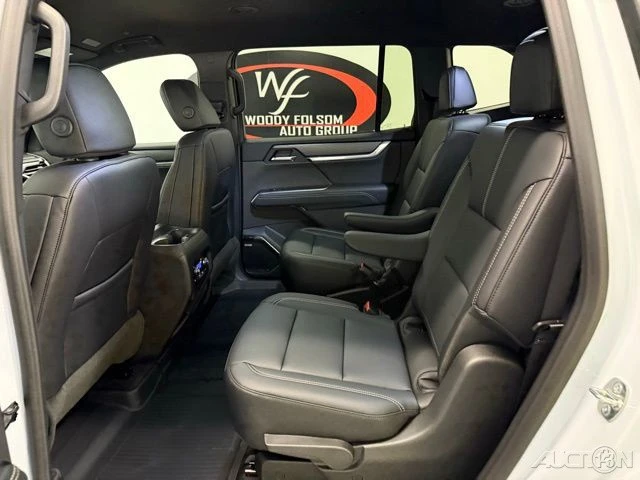 2026 GMC Acadia - Image 17 of 21