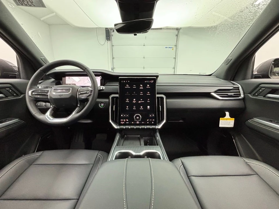 2026 GMC Acadia - Image 2 of 12