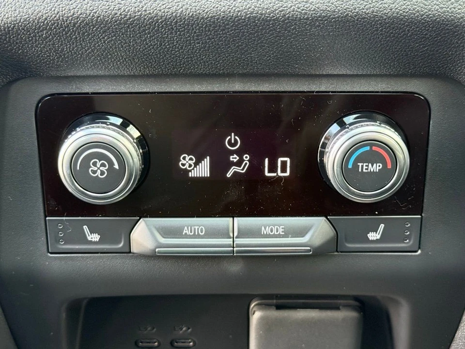 2026 GMC Acadia - Image 8 of 12