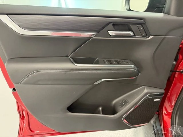 2026 GMC Acadia - Image 14 of 21